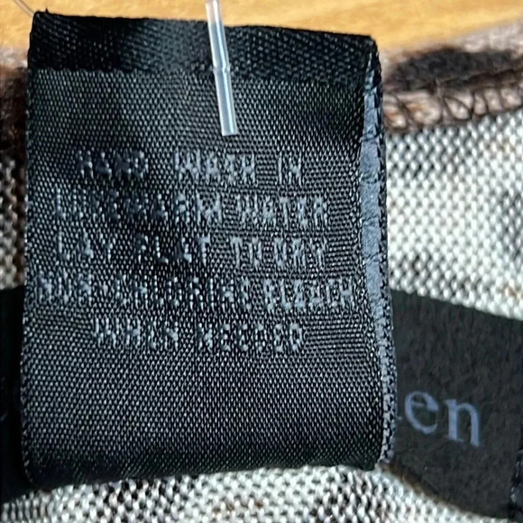 Steve Madden women’s Shawl cape wrap leopard Width 80x length 39 event summer - Picture 3 of 4